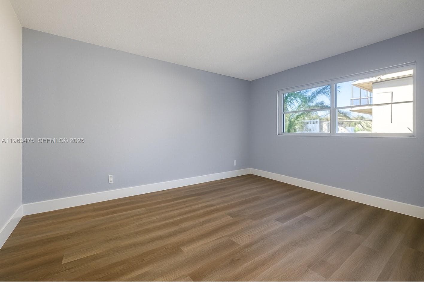 333 17th Ct 203B photo 9