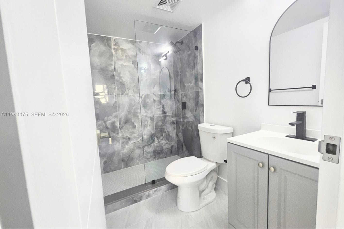 333 17th Ct 203B photo 10