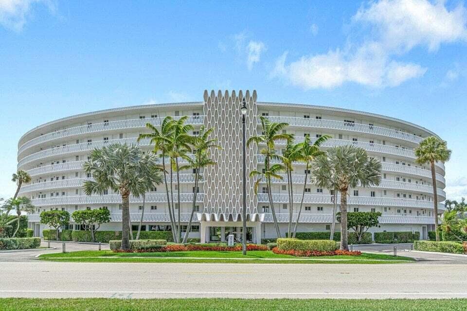 2505 S Ocean Boulevard 303 photo 2