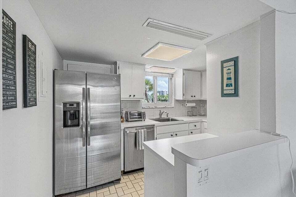 2505 S Ocean Boulevard 303 photo 10