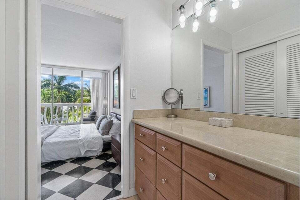 2505 S Ocean Boulevard 303 photo 15
