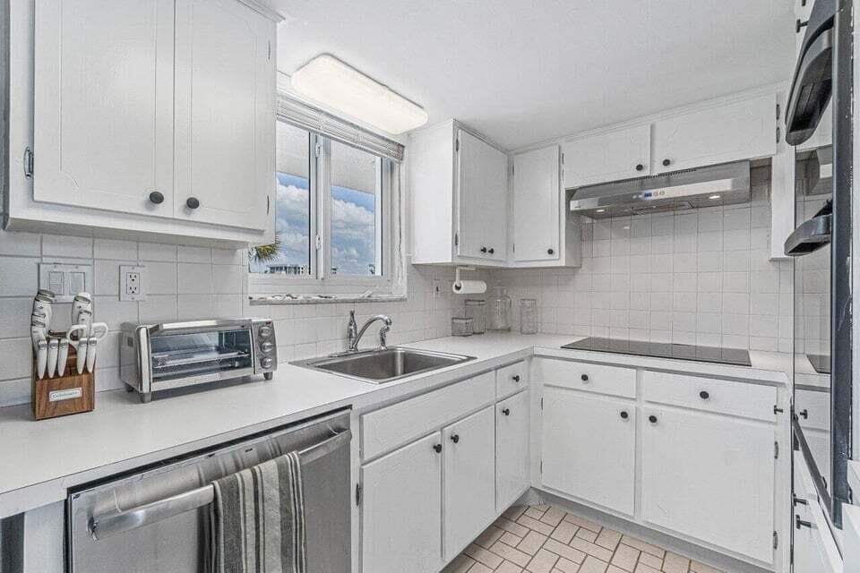 2505 S Ocean Boulevard 303 photo 11