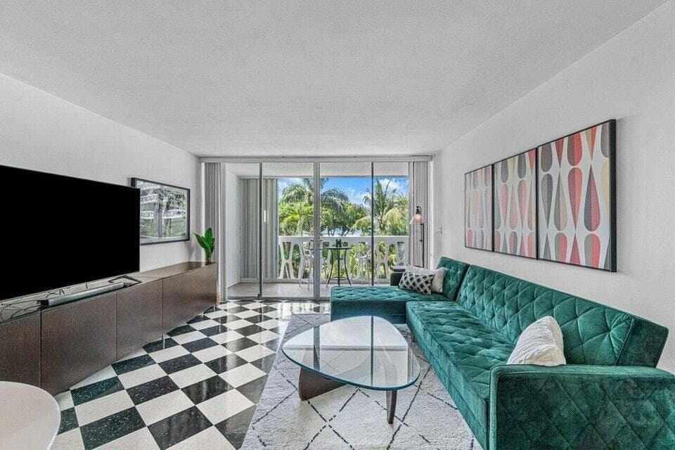 2505 S Ocean Boulevard 303 photo 4