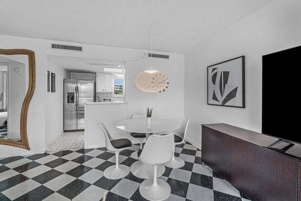 2505 S Ocean Boulevard 303 photo 8