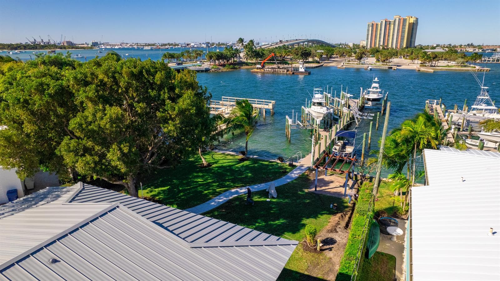 2649 Lake Drive #1 4