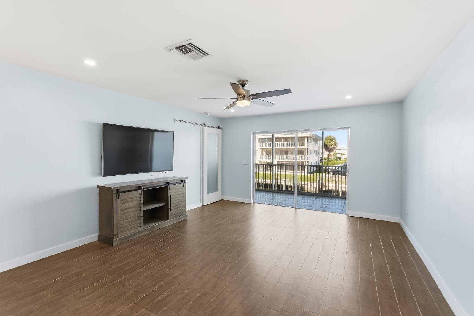 109 Wettaw Lane 203 photo 2