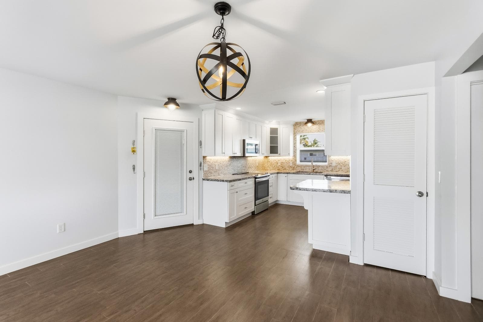 109 Wettaw Lane 203 photo 3