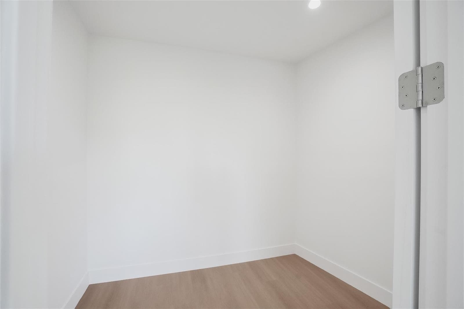 1133 NE 18th Court photo 23