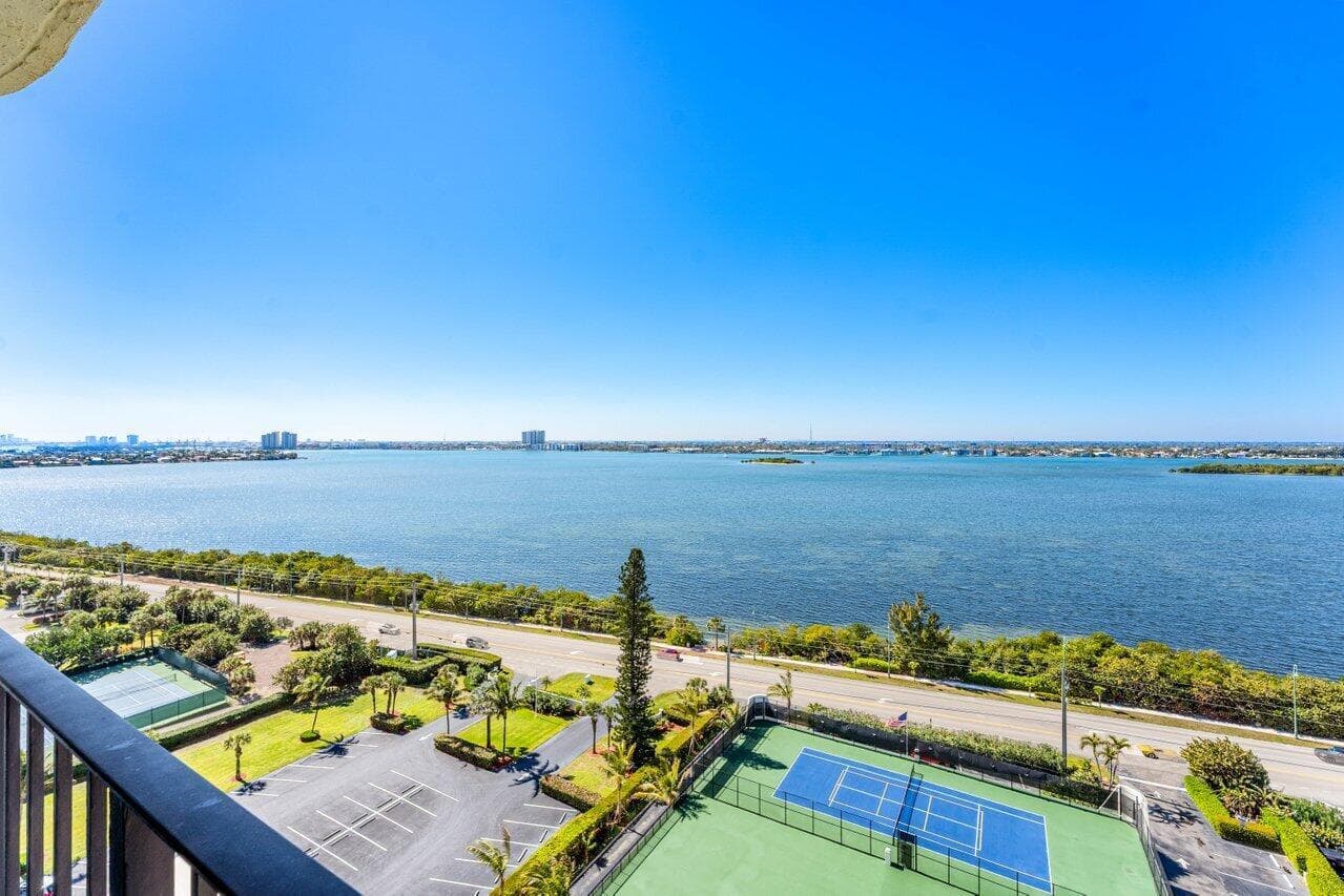 5420 N Ocean Drive 1605 photo 16