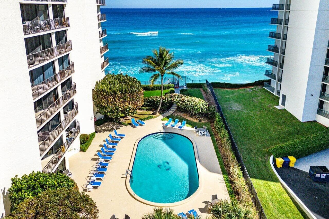 5420 N Ocean Drive 1605 photo 3