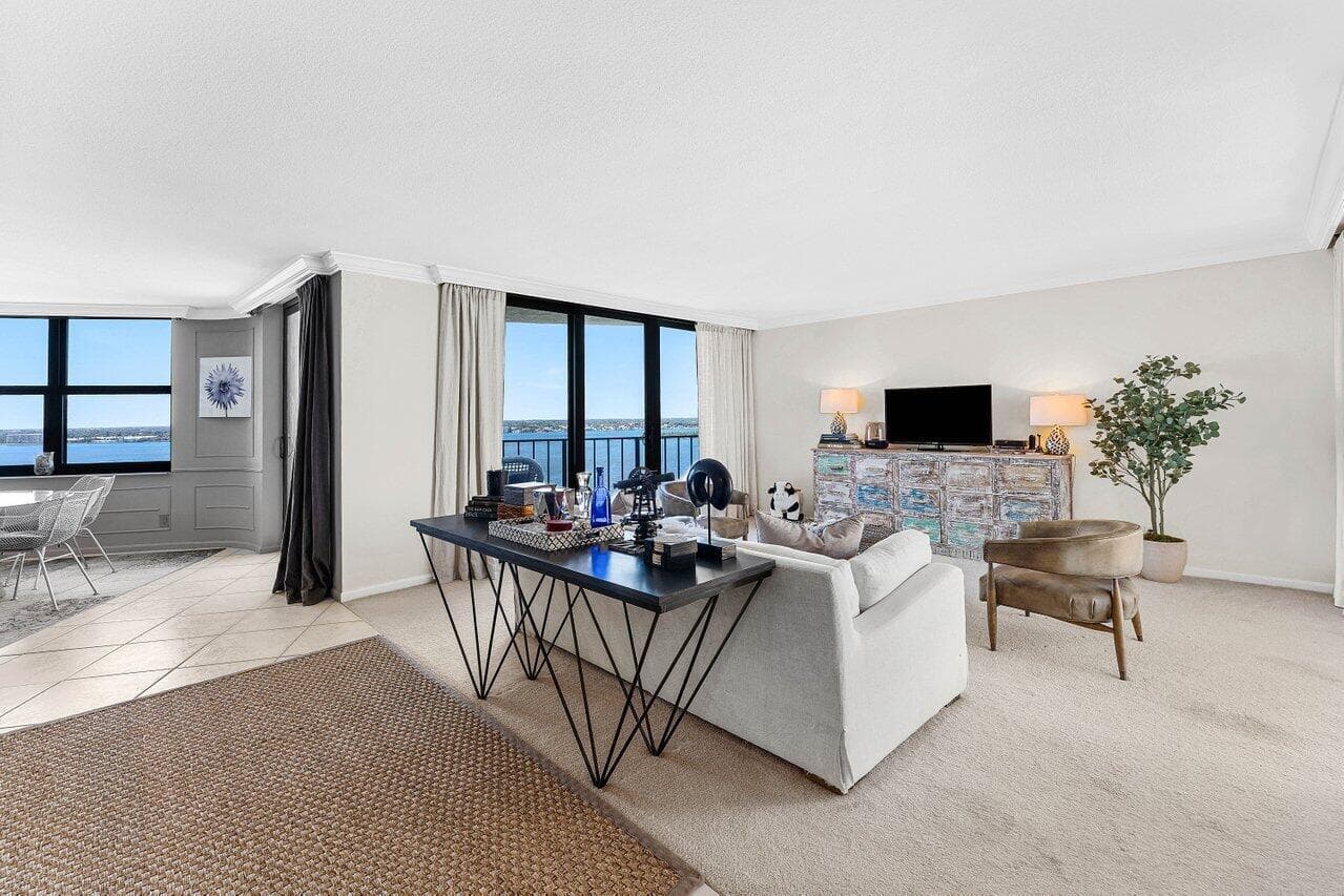 5420 N Ocean Drive 1605 photo 9