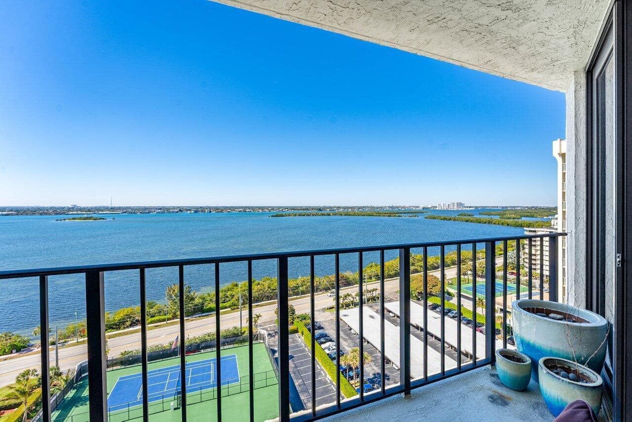 5420 N Ocean Drive 1605 photo 19