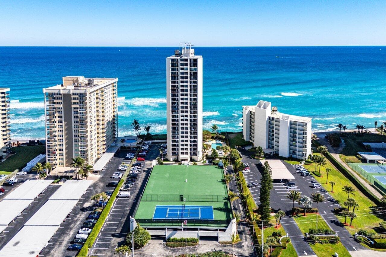 5420 N Ocean Drive 1605 photo 4