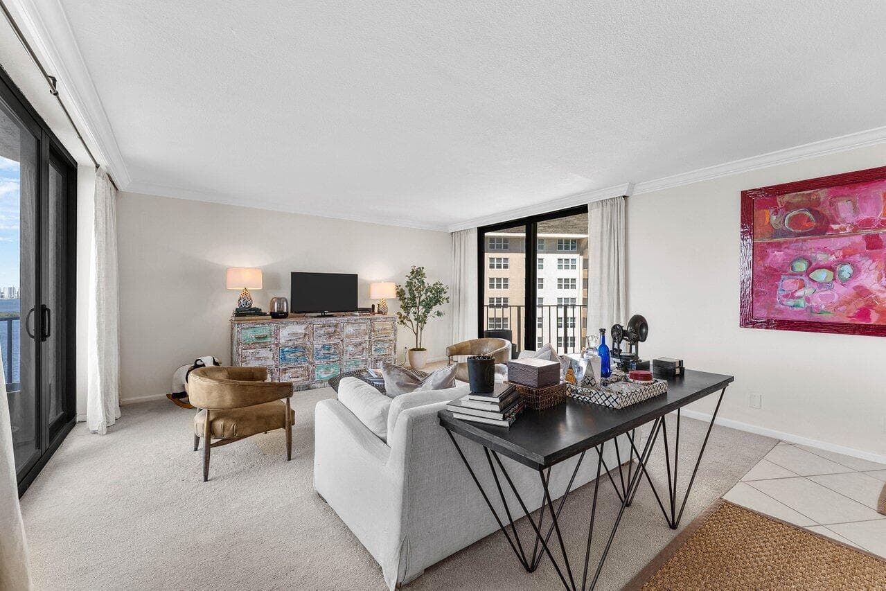5420 N Ocean Drive 1605 photo 8