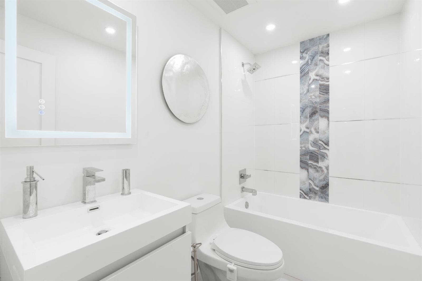 6395 Bay Club Drive 2 photo 13