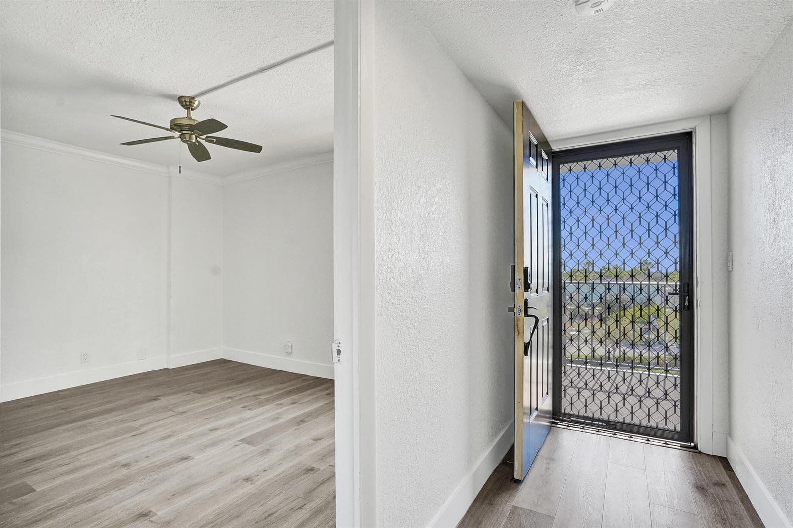 1631 Riverview Road 507 photo 9