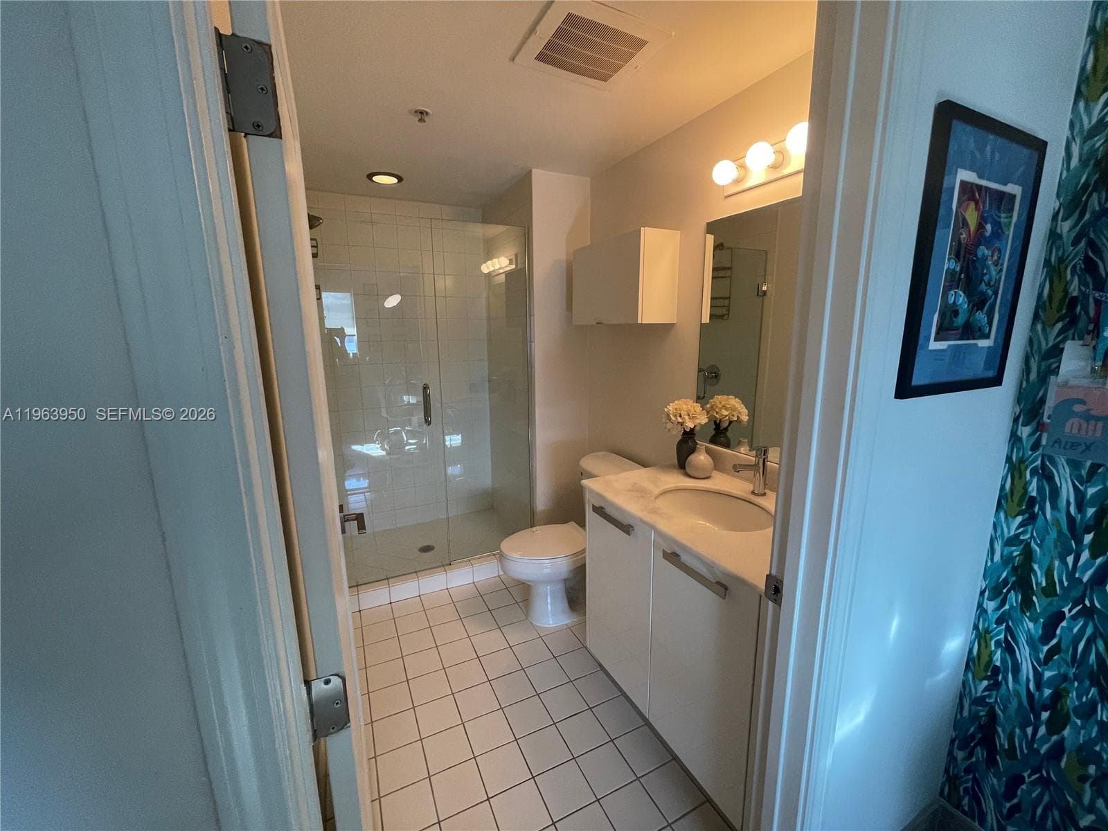 601 NE 36th St 2109 photo 16
