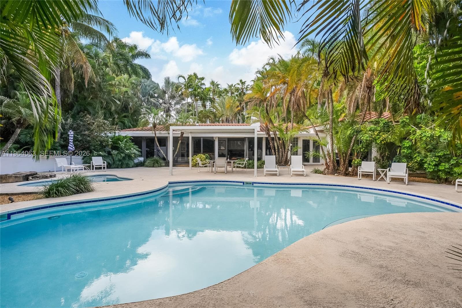278 S Island Dr photo 6