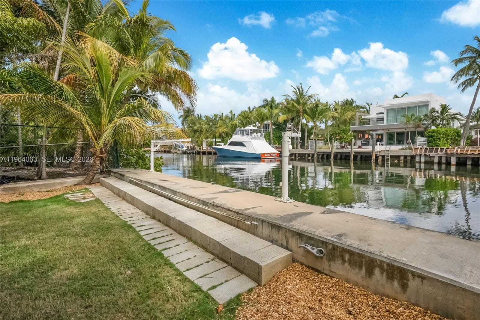 278 S Island Dr photo 12