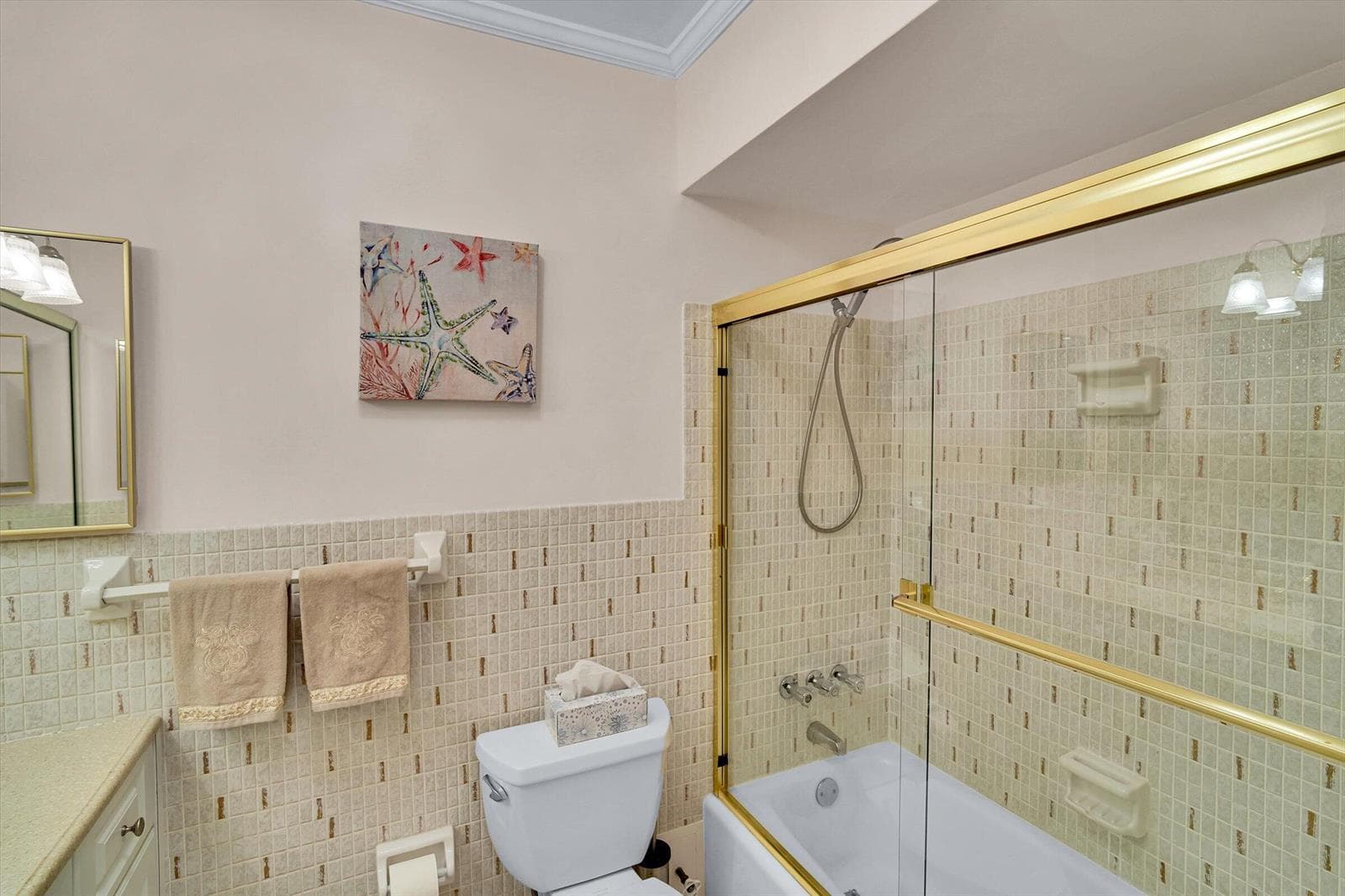 2600 Diana Drive 301 photo 17