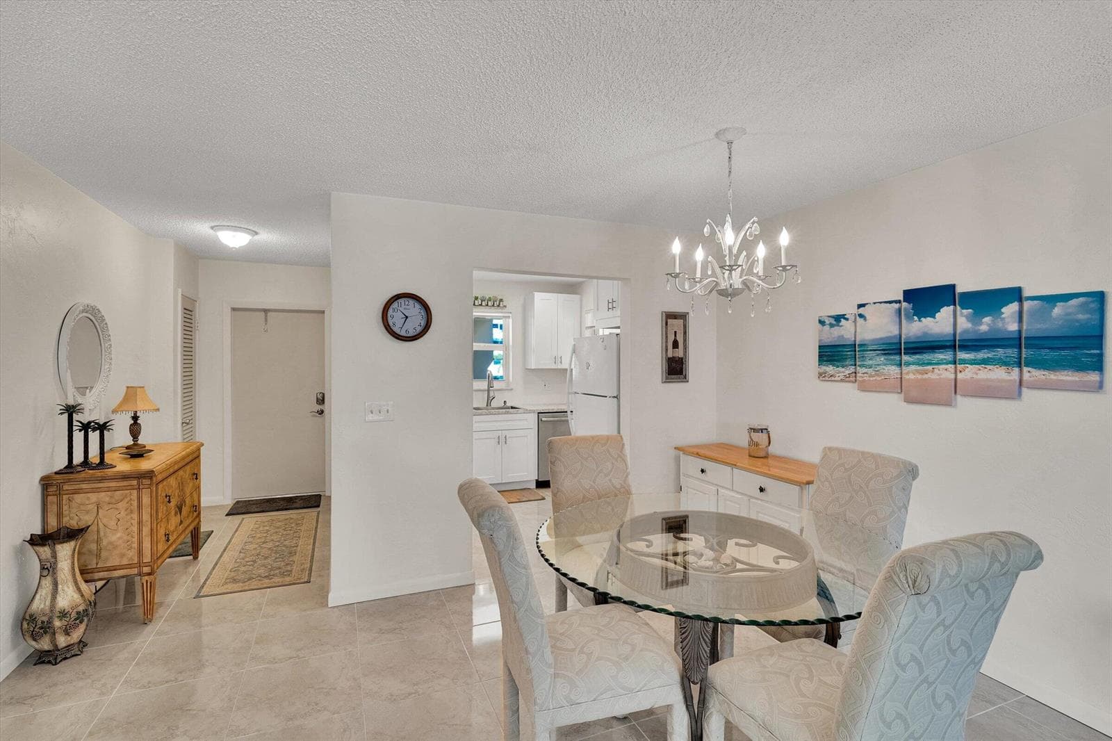2600 Diana Drive 301 photo 11