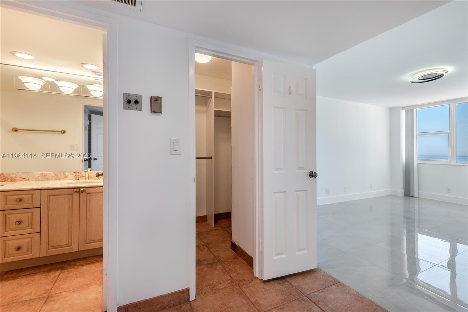 3180 S Ocean Dr 310 photo 3