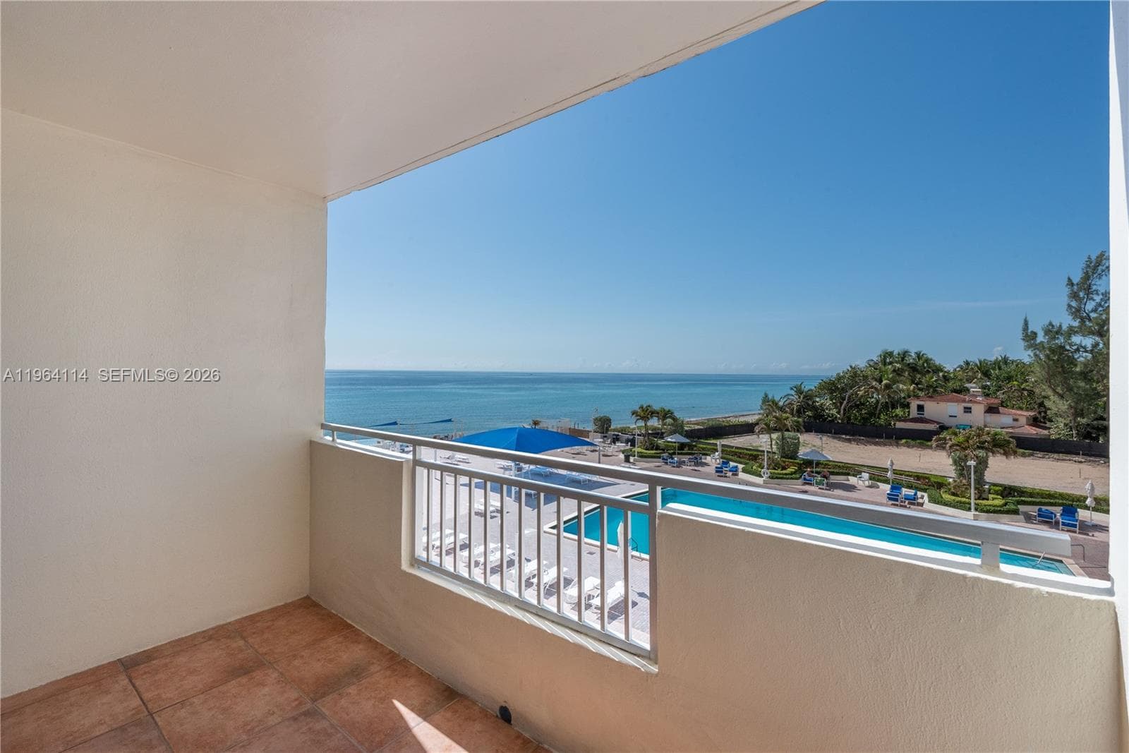 3180 S Ocean Dr 310 photo 1
