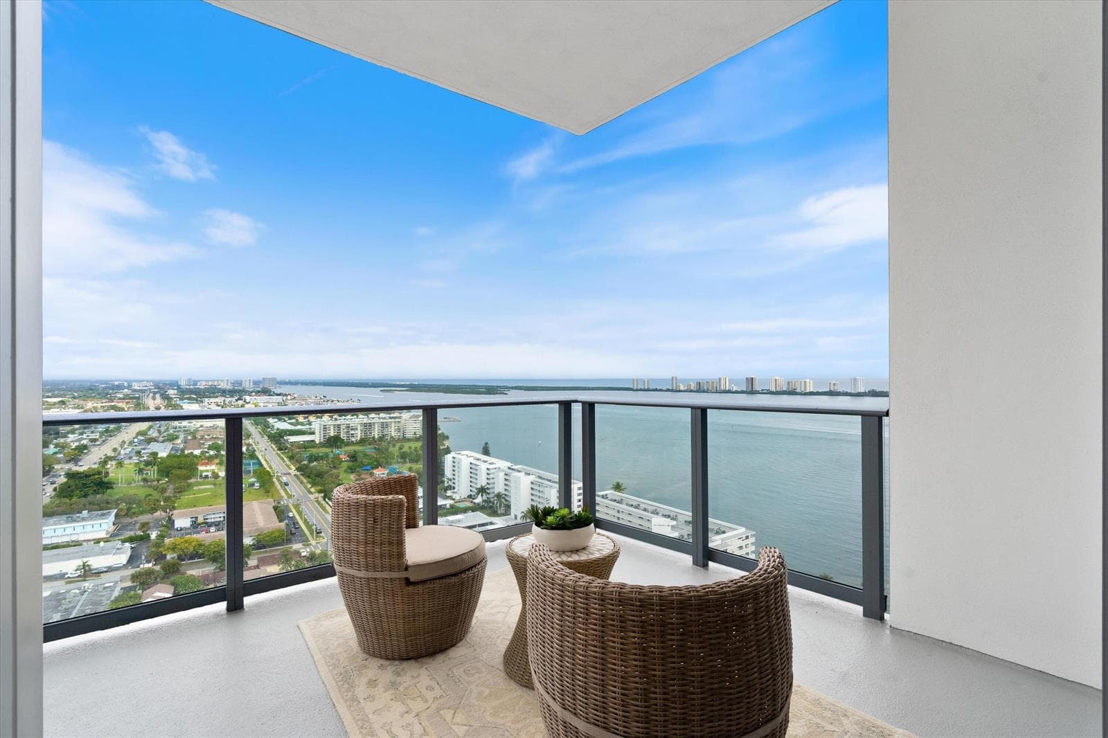 220 S Lake Shore Drive 2305 photo 22