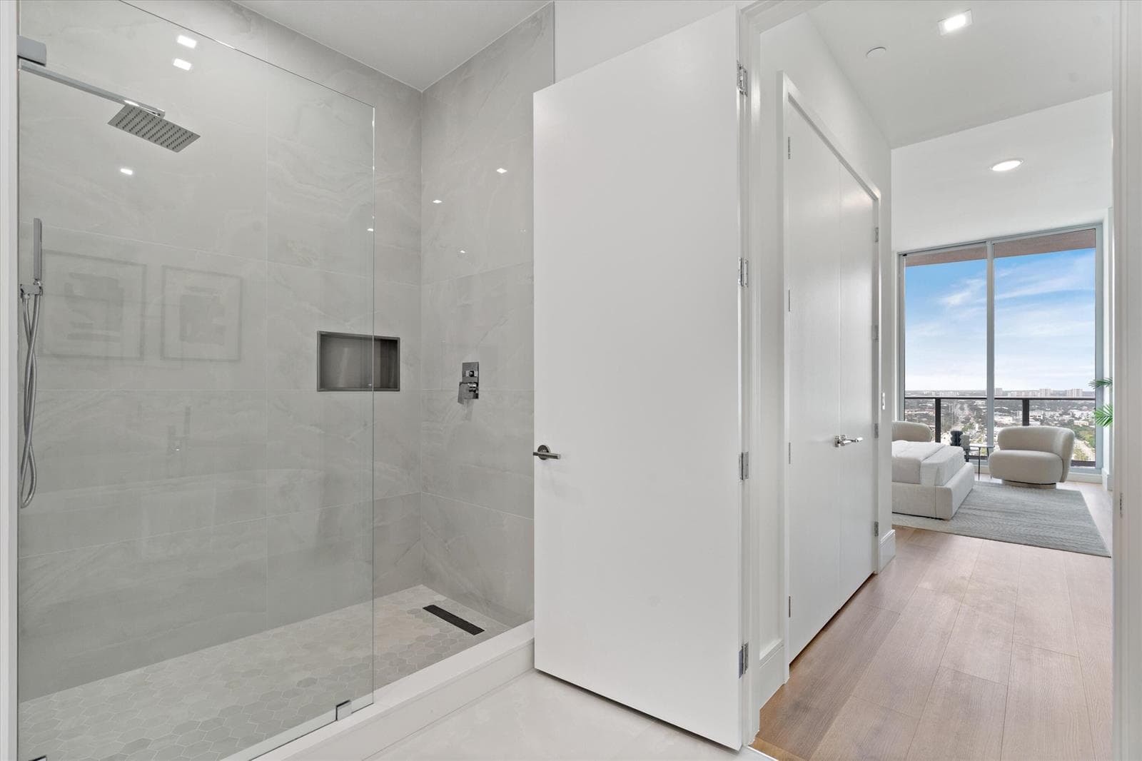 220 S Lake Shore Drive 2305 photo 18