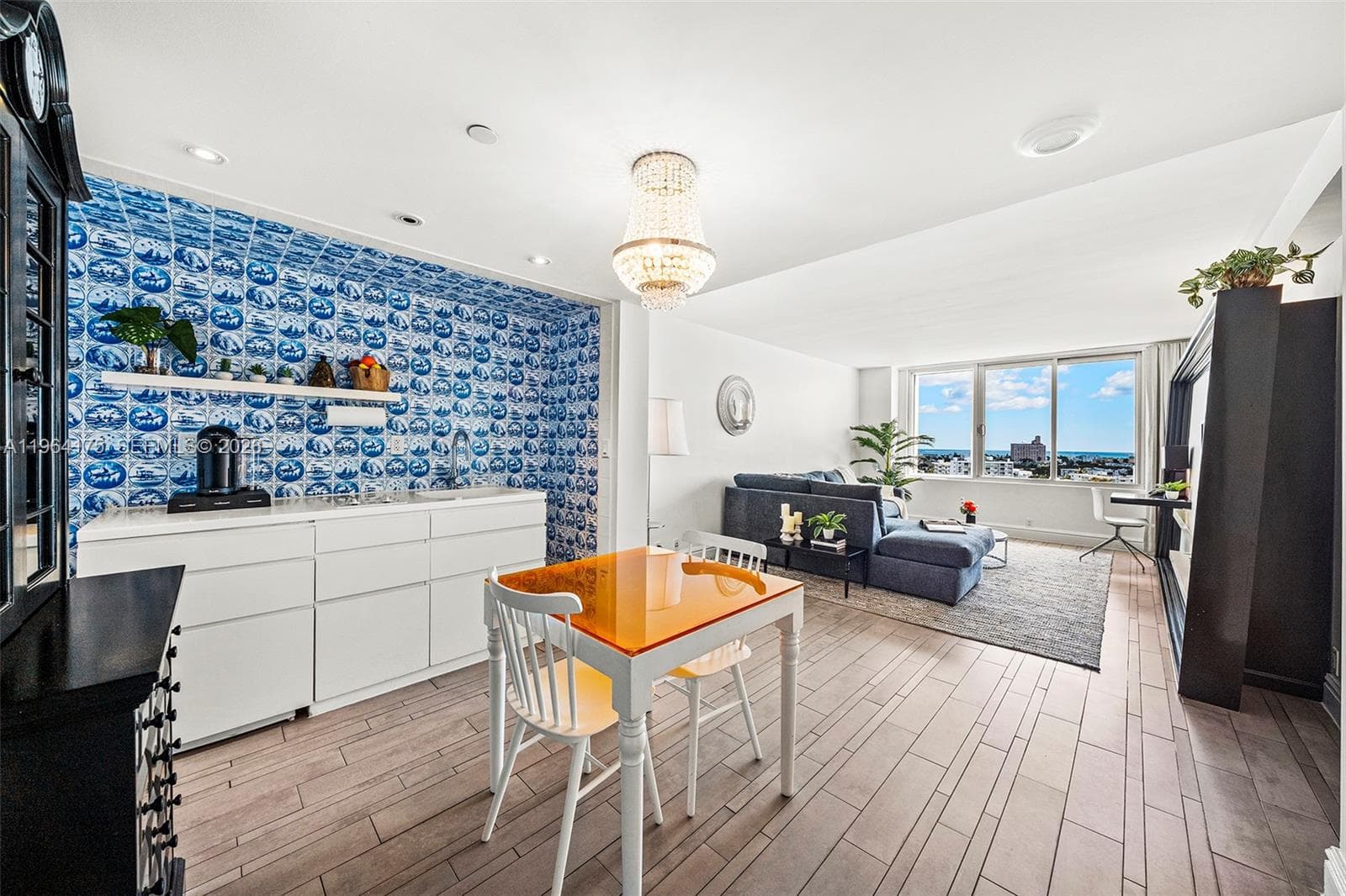1100 West Ave 1123 photo 4