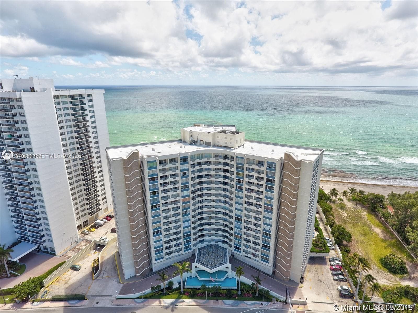 3180 Ocean Dr 1619 photo 23