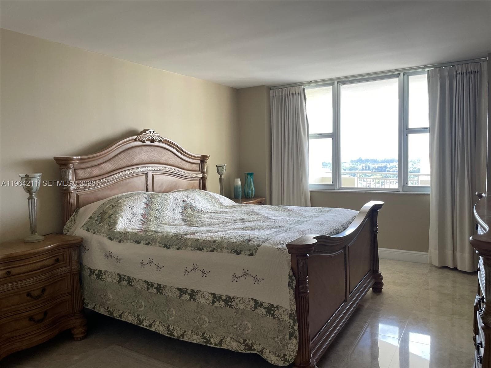3180 Ocean Dr 1619 photo 7