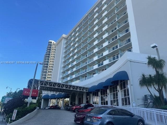 19201 Collins Ave 1044 photo 13