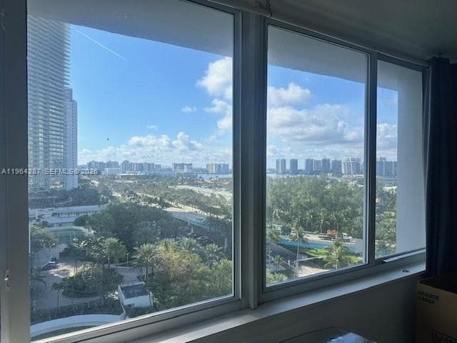 19201 Collins Ave 1044 photo 16