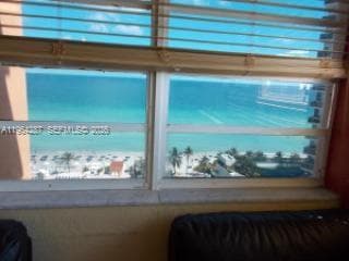 19201 Collins Ave 1044 photo 8