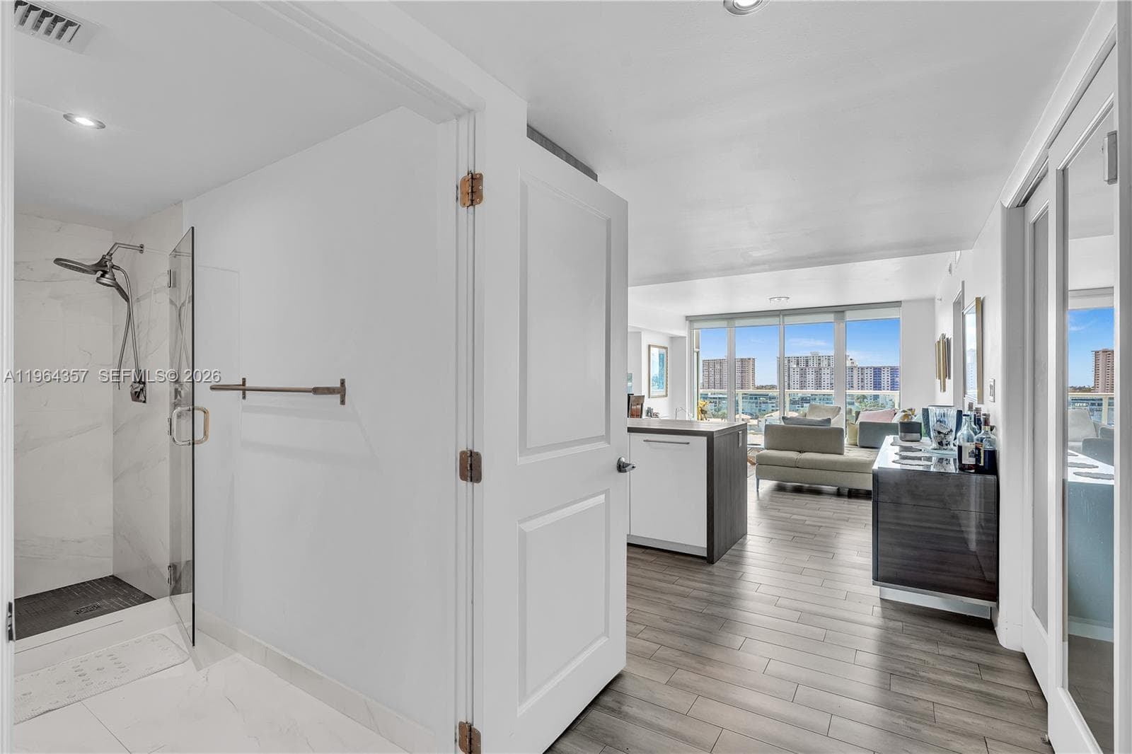 400 Sunny Isles Blvd 907 photo 12