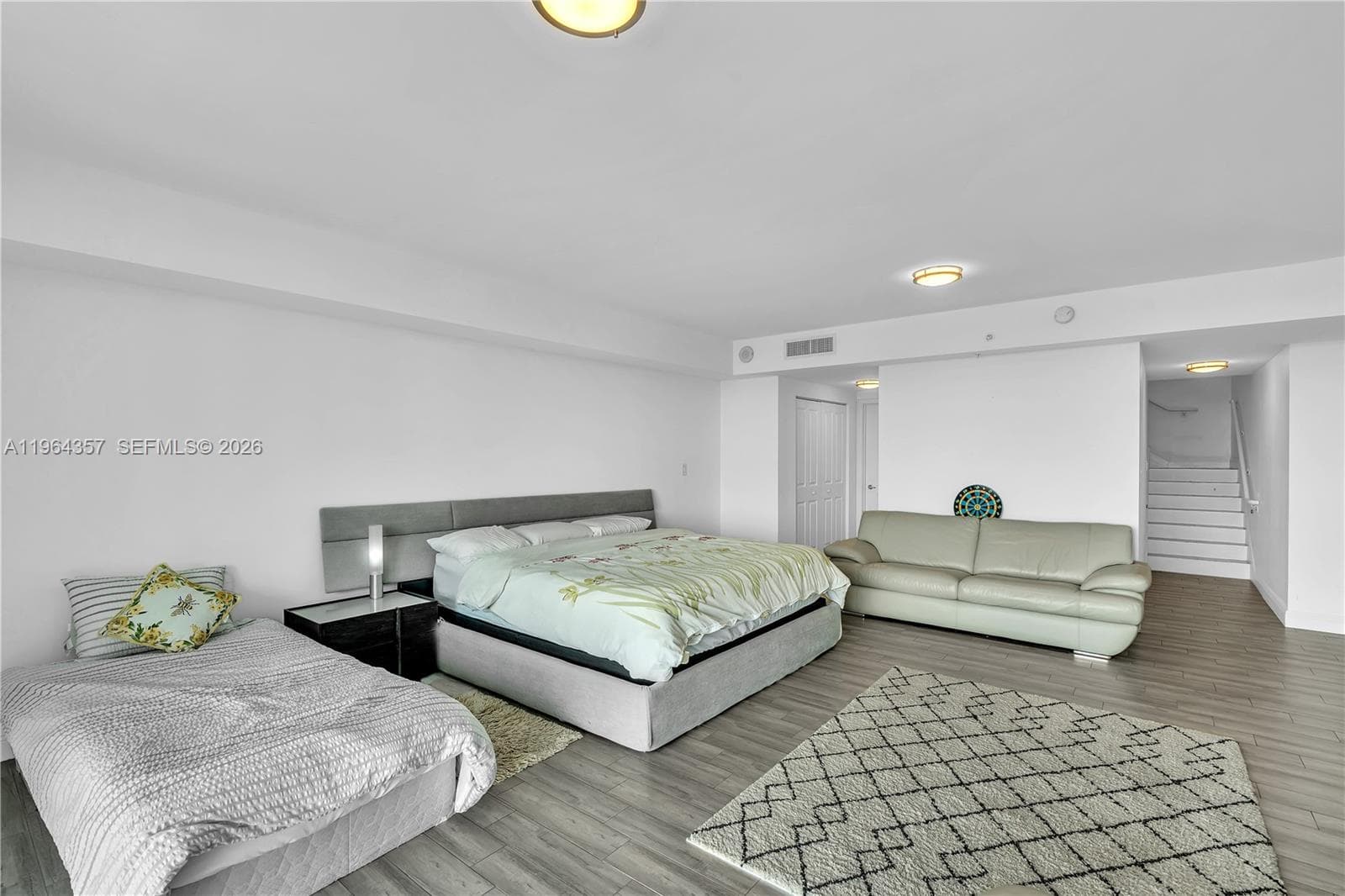 400 Sunny Isles Blvd 907 photo 18
