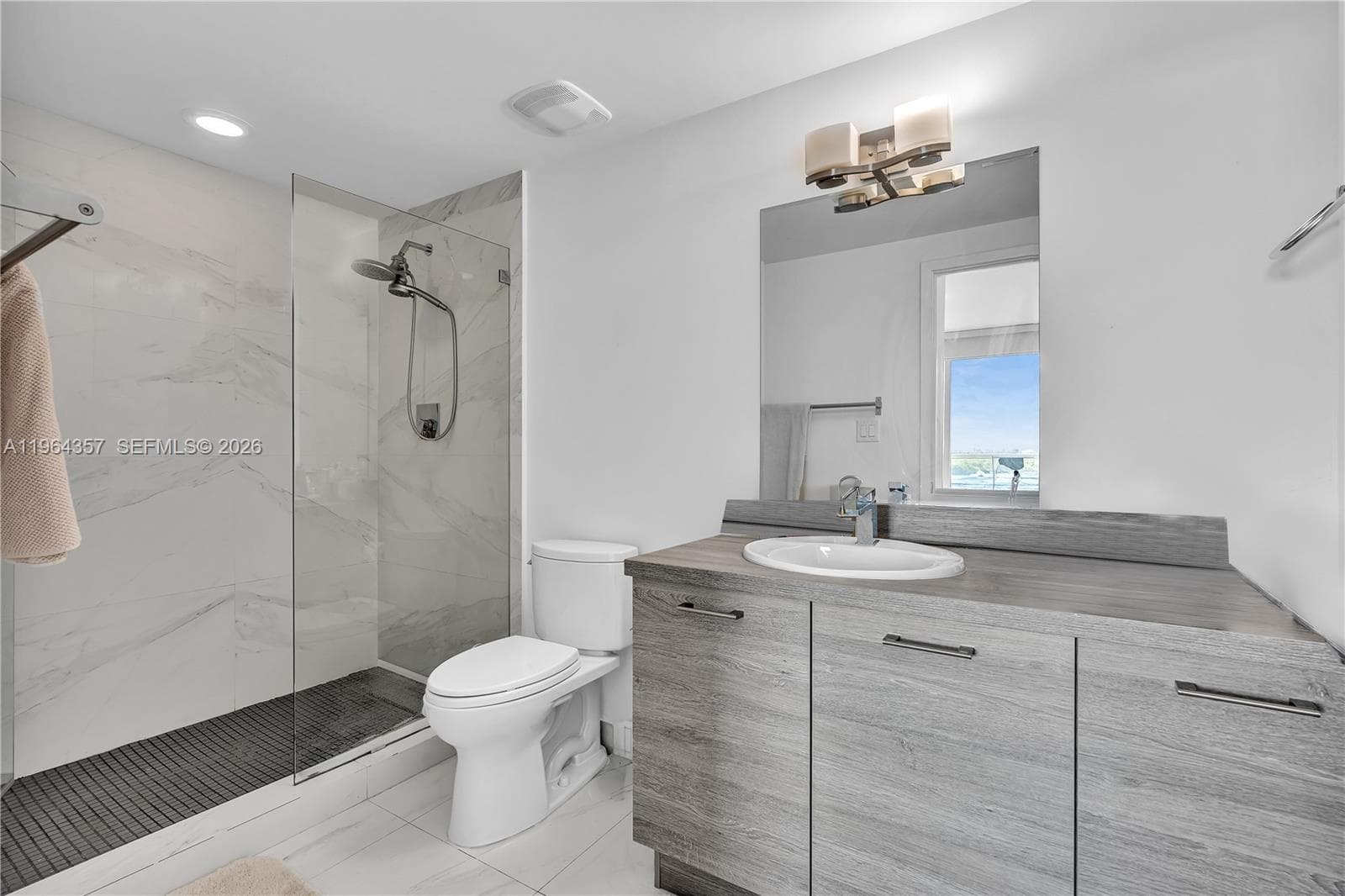 400 Sunny Isles Blvd 907 photo 15