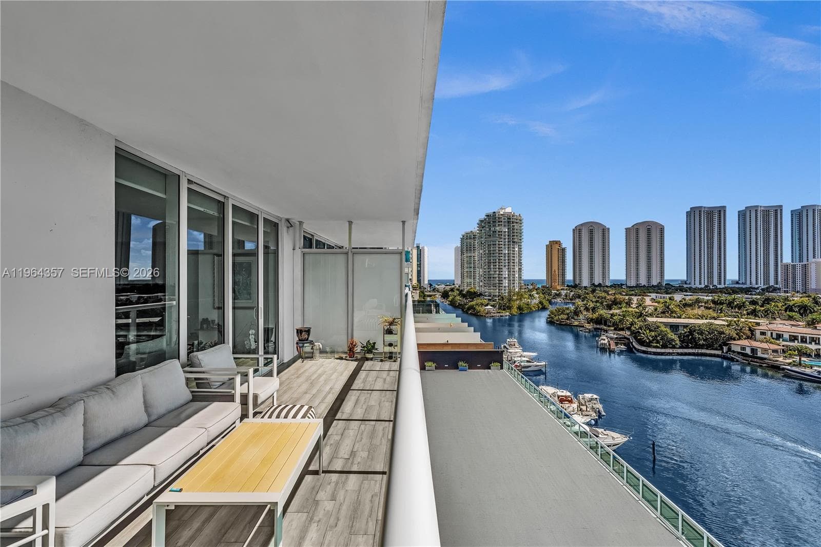 400 Sunny Isles Blvd 907 photo 4