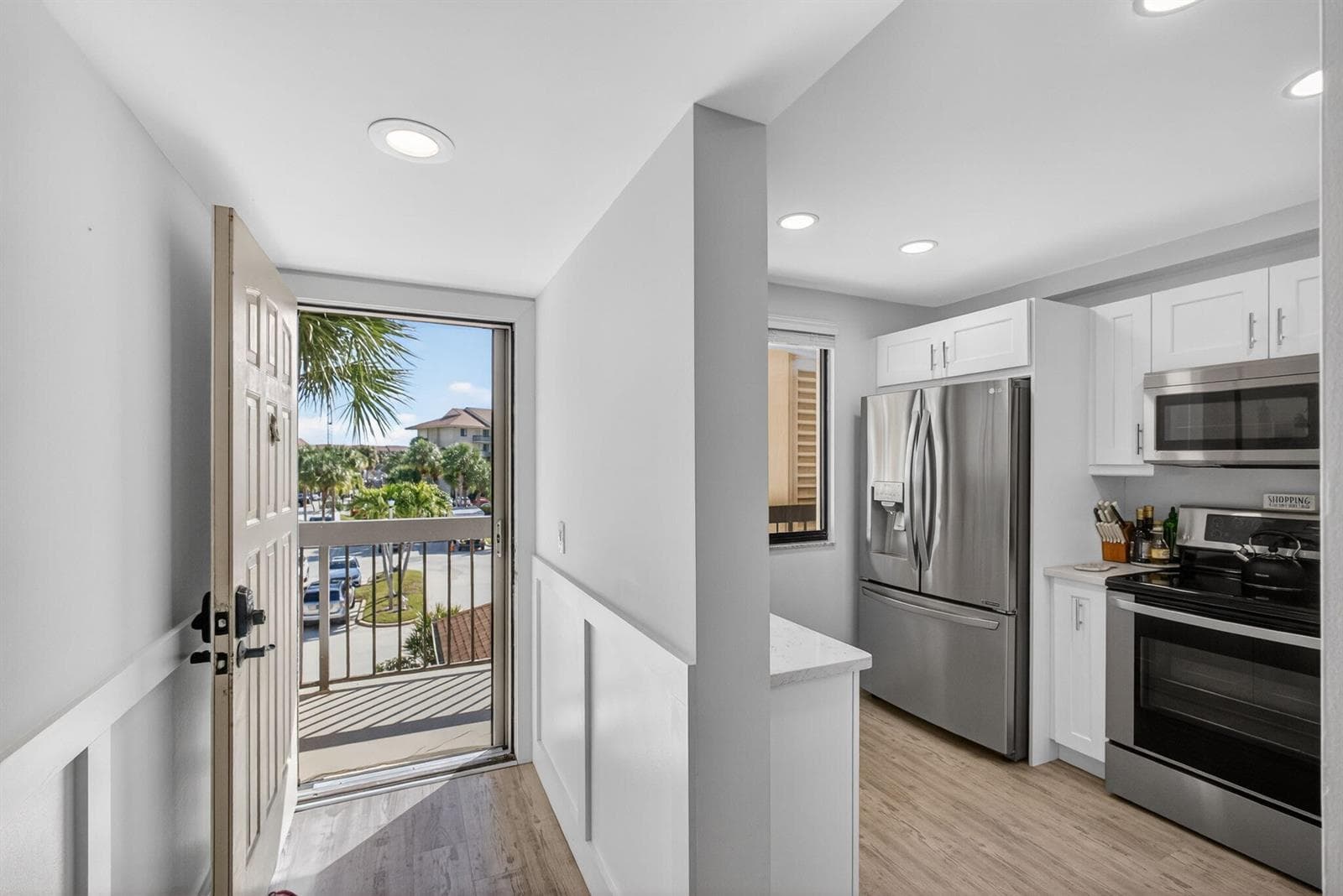1901 Marina Isle Way 304 photo 9