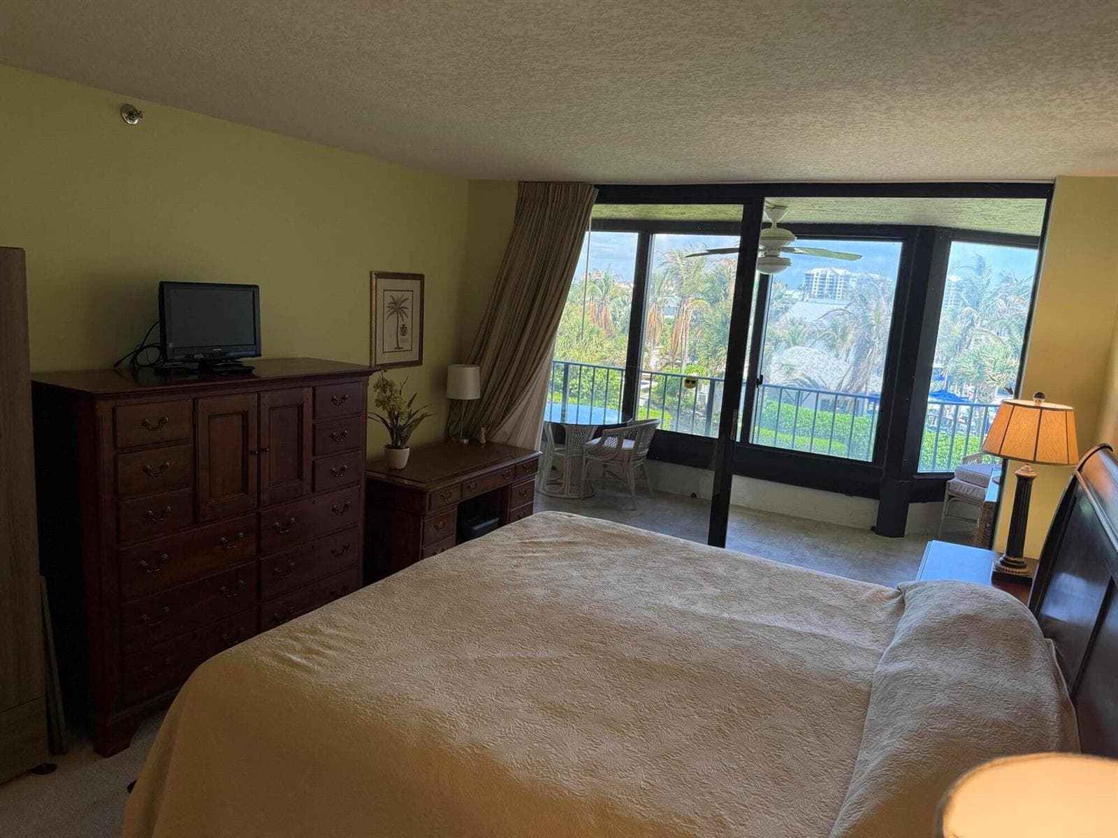 2400 S Ocean Drive 8133 photo 12