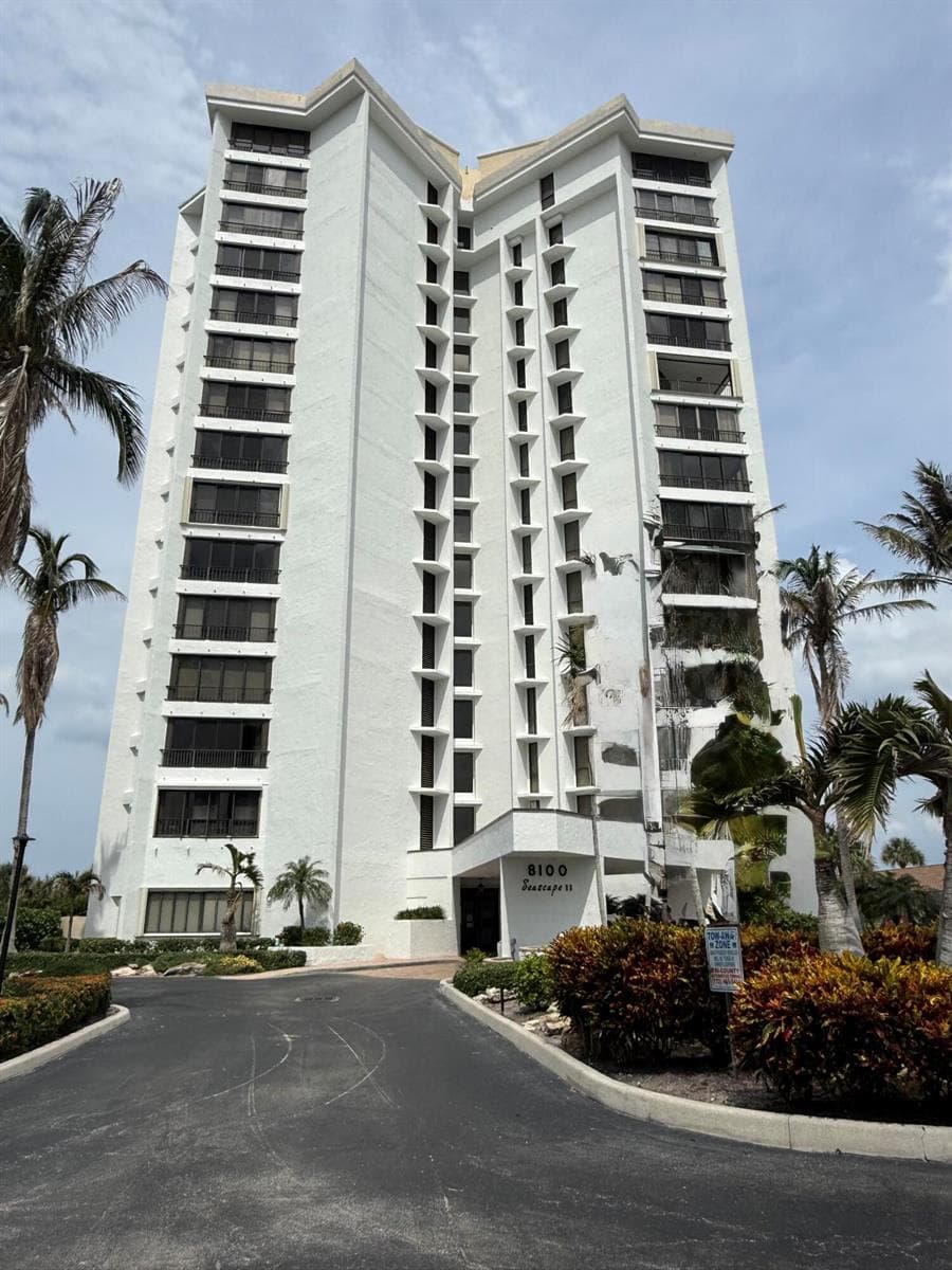 2400 S Ocean Drive 8133 photo 1