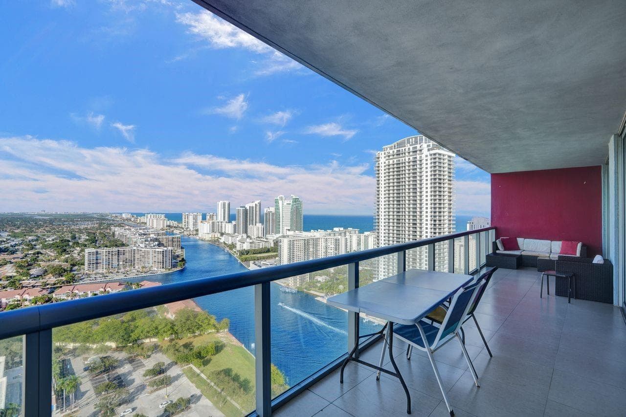 2600 E Hallandale Beach Boulevard T3210 photo 23