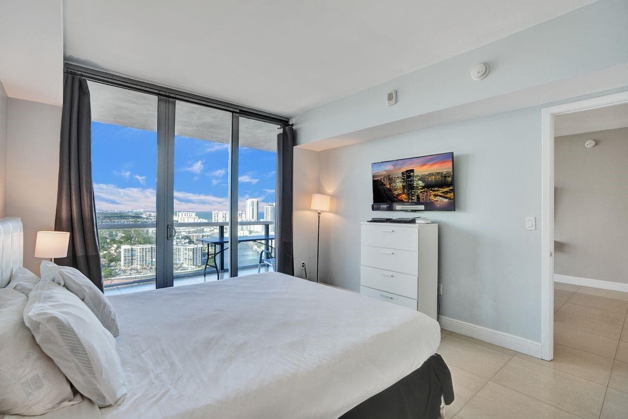 2600 E Hallandale Beach Boulevard T3210 photo 12