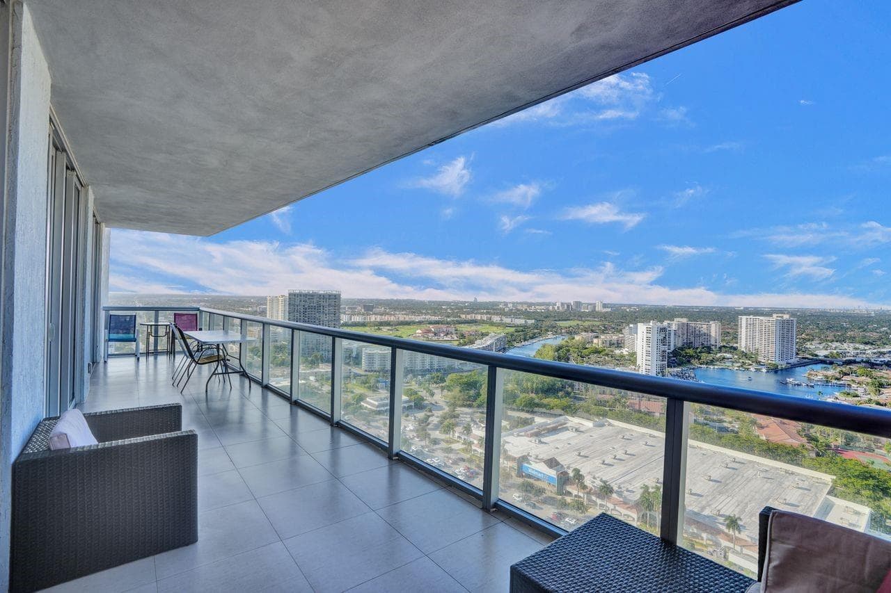 2600 E Hallandale Beach Boulevard T3210 photo 22