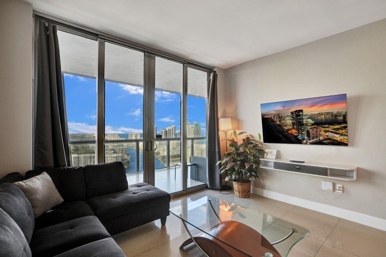 2600 E Hallandale Beach Boulevard T3210 photo 3