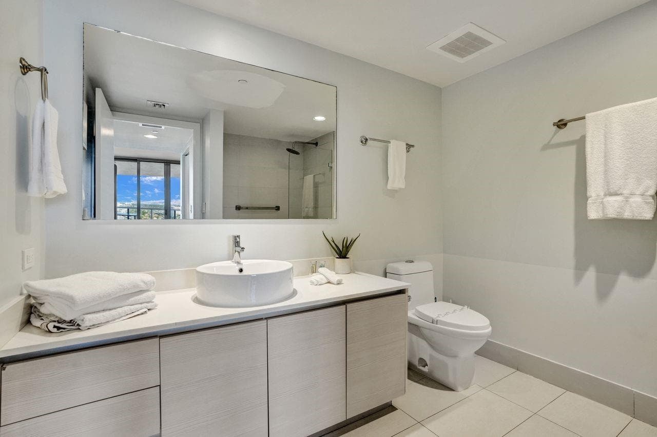 2600 E Hallandale Beach Boulevard T3210 photo 15