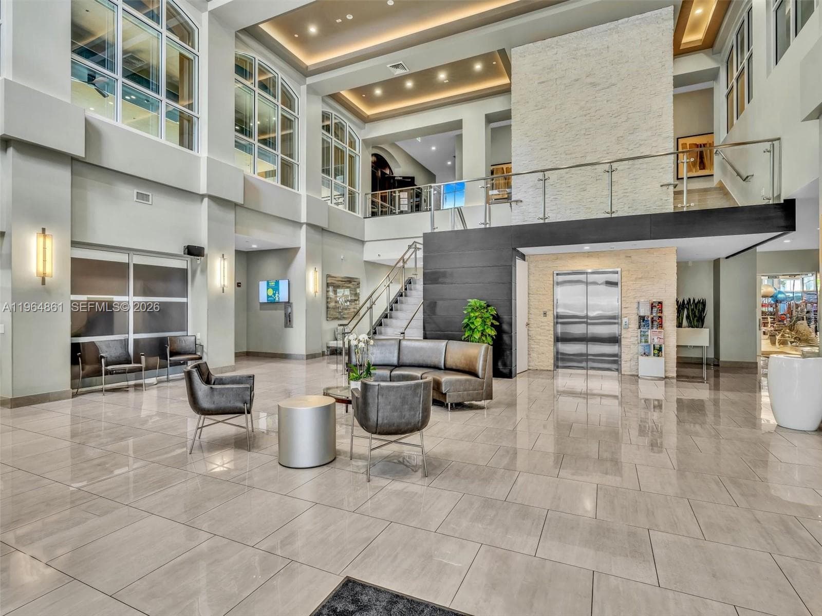 21150 Point Pl 305 photo 13