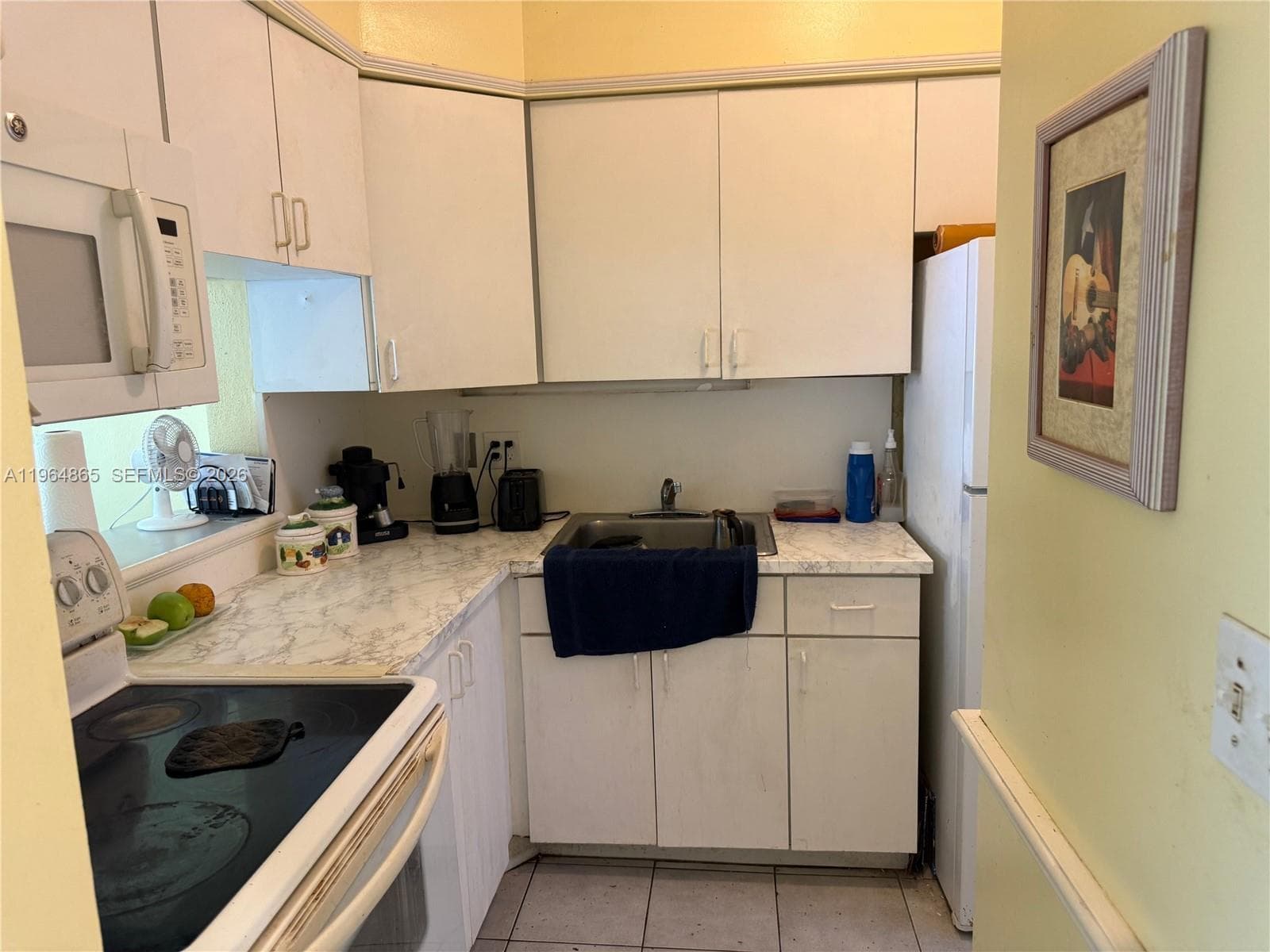 2500 Diana Dr 107 photo 6