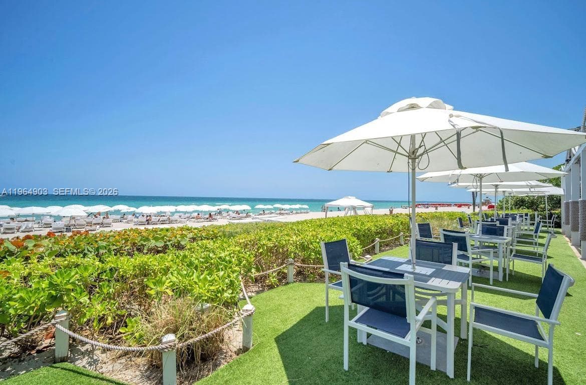 18001 Collins Ave 917 photo 7